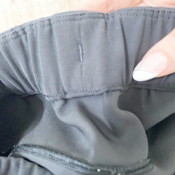 lululemon black jogger pants size 2 - Picture 7 of 8